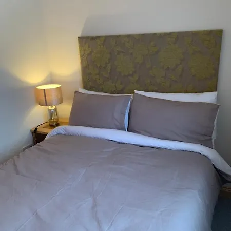 Holiday home Feather Bed 3 Bedroom House *
