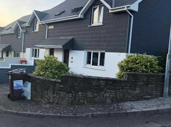 Feather Bed 3 Bedroom House Feriehus